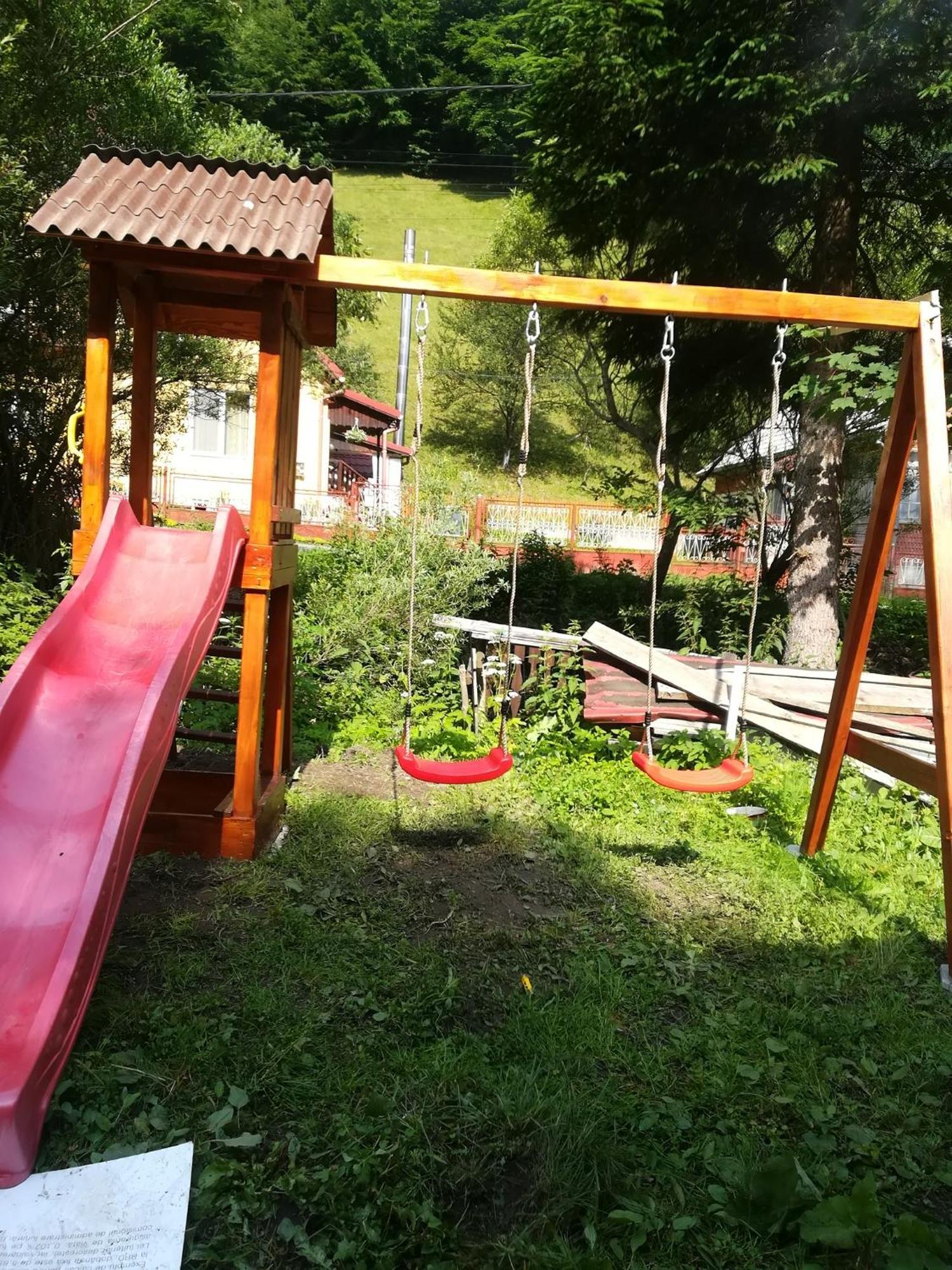 Căsuța de lângă pădure Hotel Moeciu De Sus Exterior foto