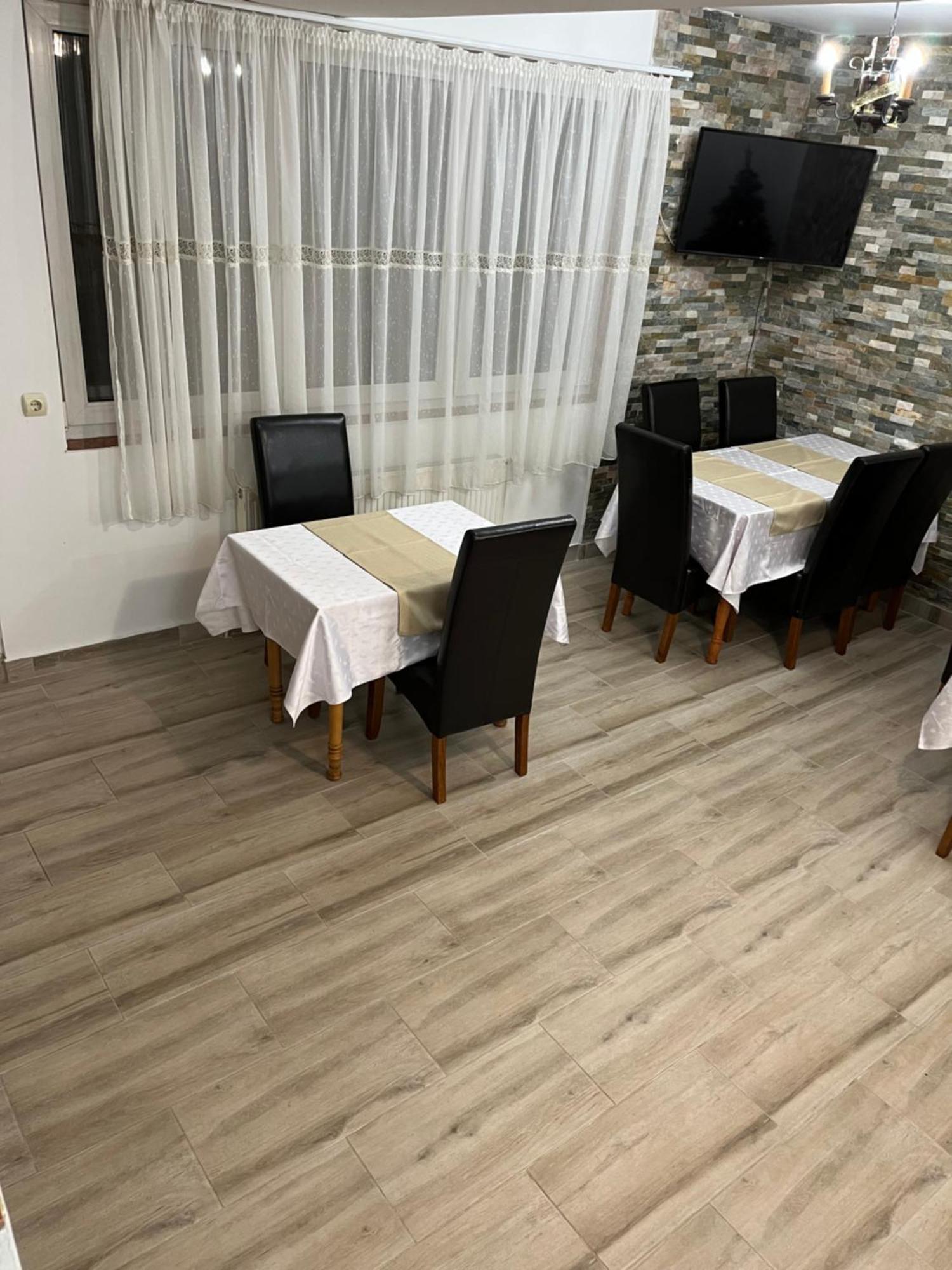 Căsuța de lângă pădure Hotel Moeciu De Sus Exterior foto