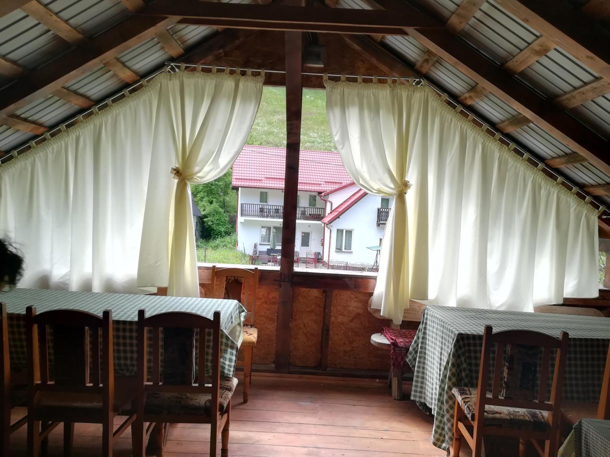 Căsuța de lângă pădure Hotel Moeciu De Sus Exterior foto